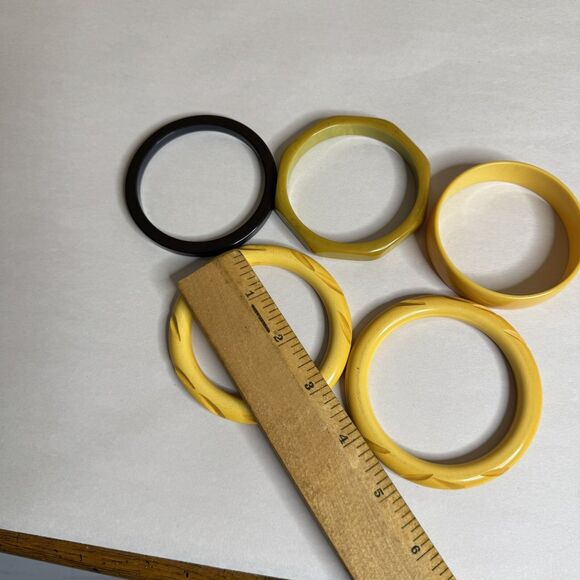 Vtg Bakelite Bangle Bracelets Craved Yellow Green TESTED MCM Retro Spacer Corn - Picture 11 of 16
